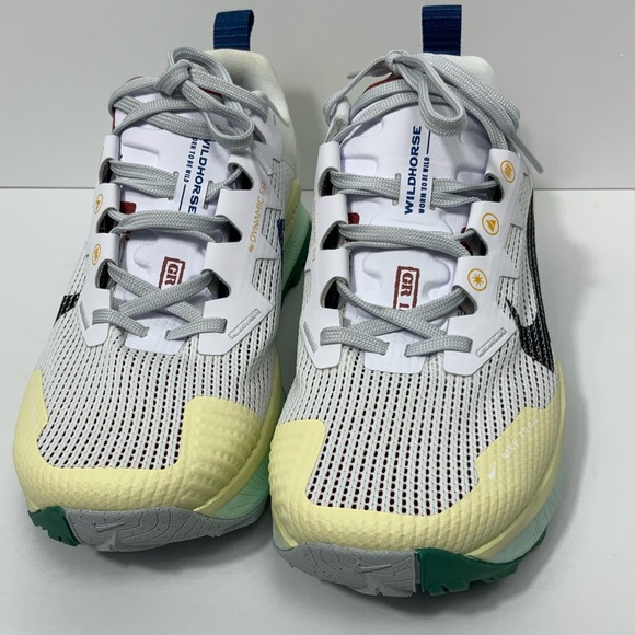 Nike Women's Snikers Sz 7.5 React Wildhorse Trail Hiking Running Shoe DR2689 101 - Picture 12 of 16